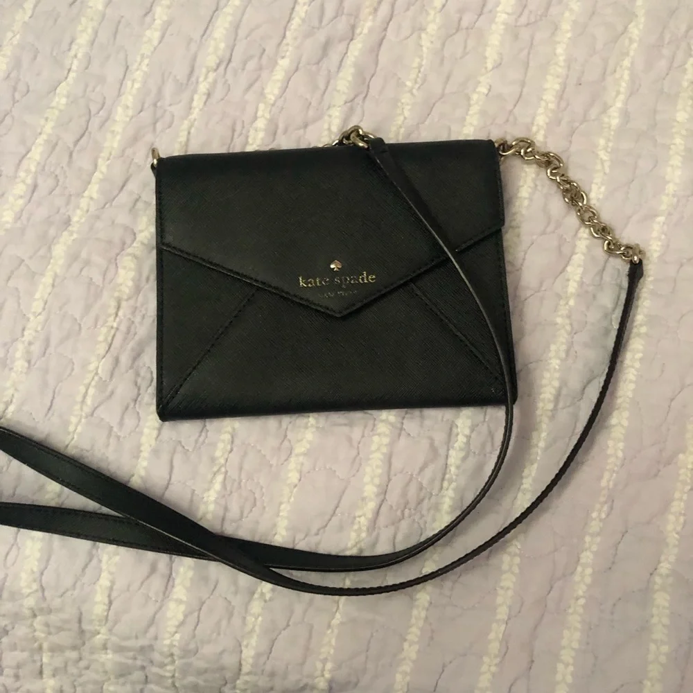 Beautiful Kate spade Crossbody bag